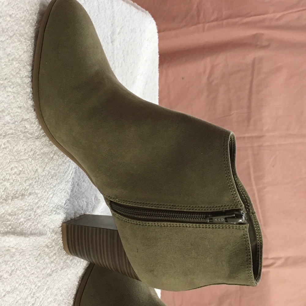 Old Navy Sage Ankle Booties